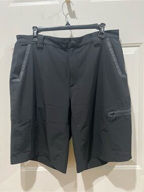 Field & Stream Black Tech Cargo Shorts